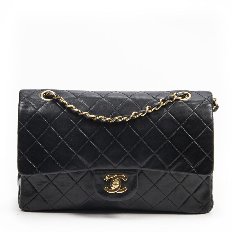 Lot 933 – vente 676 – VENTE DE PRESTIGE : MODE VINTAGE – 2021-08-08T20:00