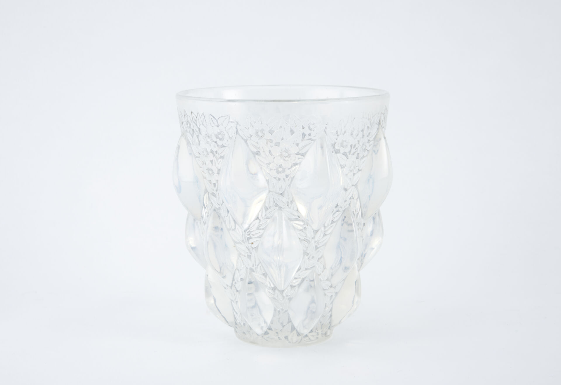Lot 799 - vente 1140 - René LALIQUE (1860-1945)… - 2025-08-09T16:00 4 Lot 799 - vente 1140 - René LALIQUE (1860-1945)… - 2025-08-09T16:00 – Image 4