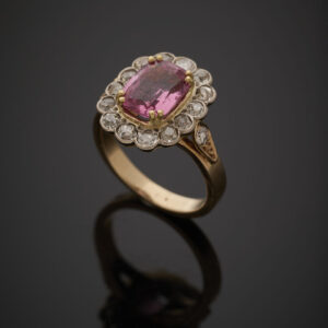 Alternative view of Lot 91 - vente 1142 - BAGUE "marguerite" en or rose… - 2025-08-08T10:00