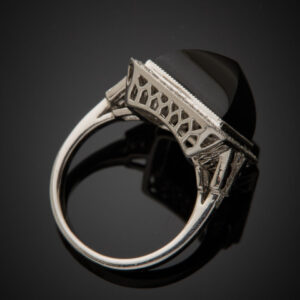 Lot 395 - vente 1142 - BAGUE carrée en platine (750‰)… - 2025-08-08T10:00 5 1286798818 3