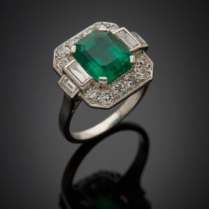 Lot 501 - vente 1142 - BAGUE géométrique en platine (950‰)… - 2025-08-08T10:00 4 1505949656 2
