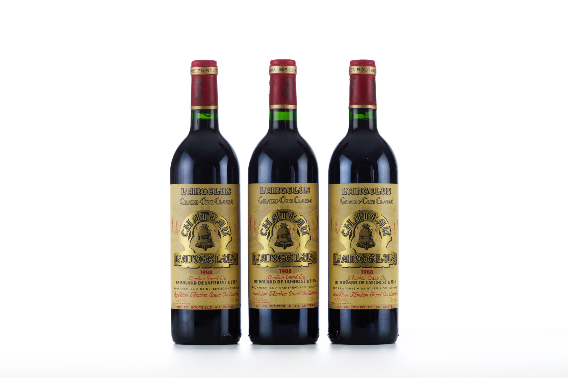 Lot 1237 - vente 1143 - 3 Bouteilles CHÂTEAU L'ANGELUS - 1988… - 2025-08-10T14:30 1 Lot 1237 - vente 1143 - 3 Bouteilles CHÂTEAU L'ANGELUS - 1988… - 2025-08-10T14:30