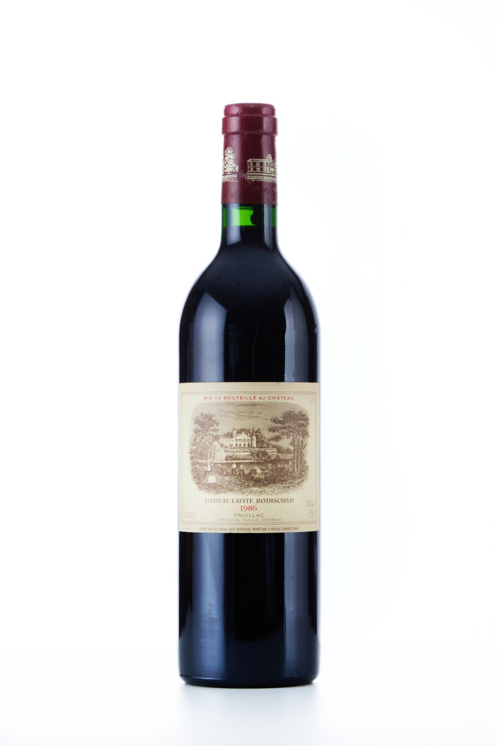 Lot 1108 - vente 1143 - 1 Bouteille CHÂTEAU LAFITE ROTHSCHILD - 1986… - 2025-08-10T14:30 1 Lot 1108 - vente 1143 - 1 Bouteille CHÂTEAU LAFITE ROTHSCHILD - 1986… - 2025-08-10T14:30