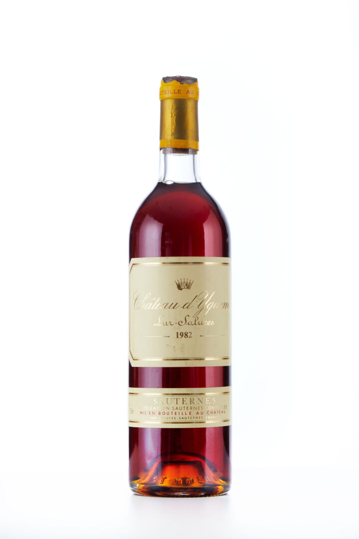 Lot 1035 - vente 1143 - 1 Bouteille CHÂTEAU D'YQUEM - 1982… - 2025-08-10T14:30 1 Lot 1035 - vente 1143 - 1 Bouteille CHÂTEAU D'YQUEM - 1982… - 2025-08-10T14:30