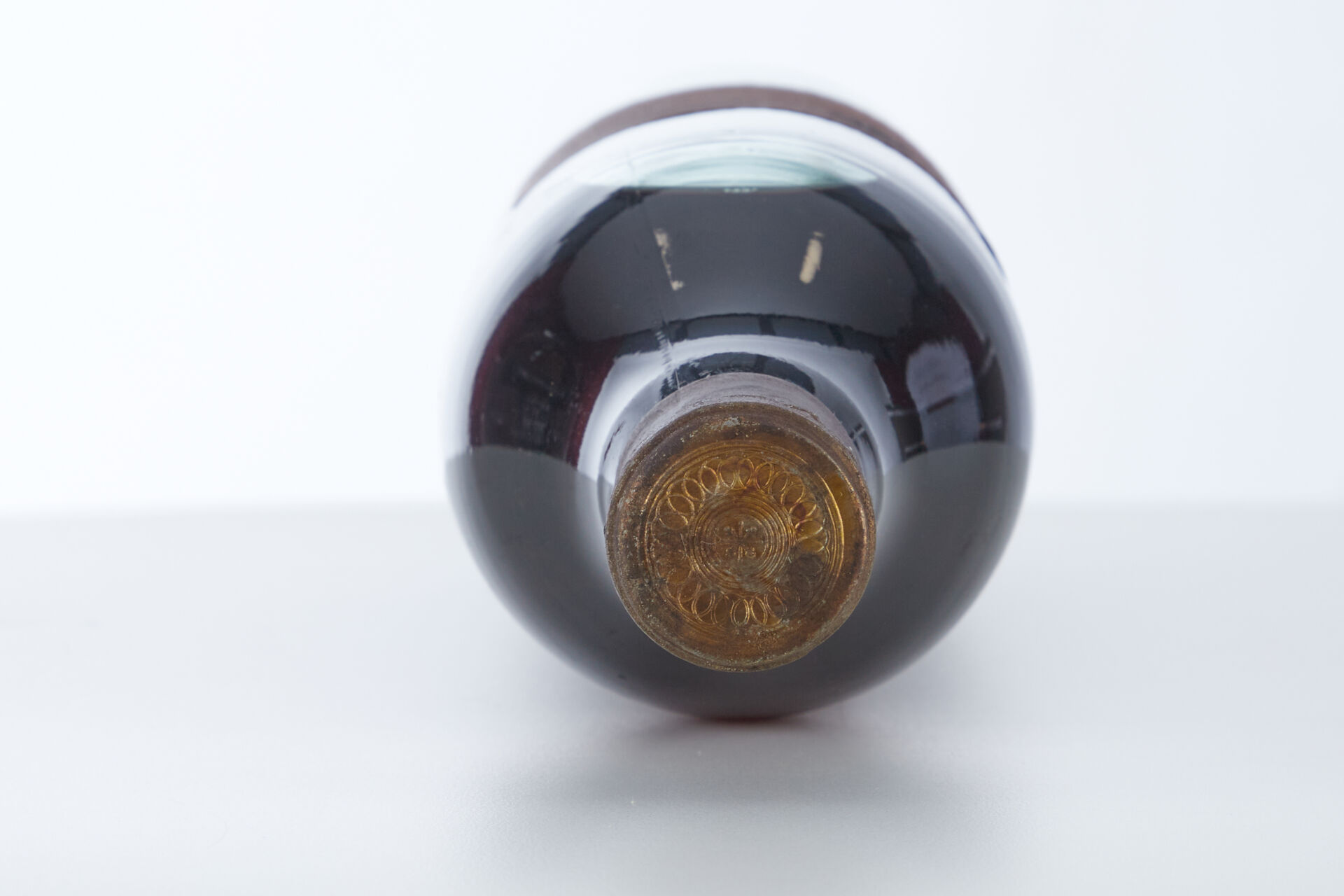 Lot 1038 - vente 1143 - 1 Bouteille BAS-ARMAGNAC - 1881… - 2025-08-10T14:30 4 Lot 1038 - vente 1143 - 1 Bouteille BAS-ARMAGNAC - 1881… - 2025-08-10T14:30 – Image 4