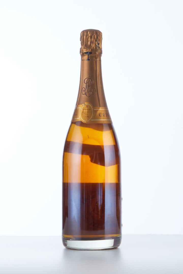 Lot 1001 - vente 1143 - 1 Bouteille CHAMPAGNE BRUT "CRISTAL" - 1985… - 2025-08-10T14:30 2 Lot 1001 - vente 1143 - 1 Bouteille CHAMPAGNE BRUT "CRISTAL" - 1985… - 2025-08-10T14:30 – Image 2