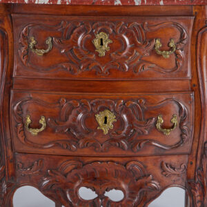 Lot 69 - vente 1183 - PETITE COMMODE SAUTEUSE… - 2025-11-06T14:30 7 1543375702 2