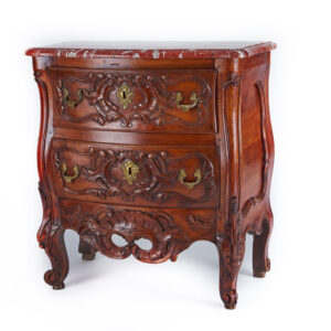 Lot 69 - vente 1183 - PETITE COMMODE SAUTEUSE… - 2025-11-06T14:30