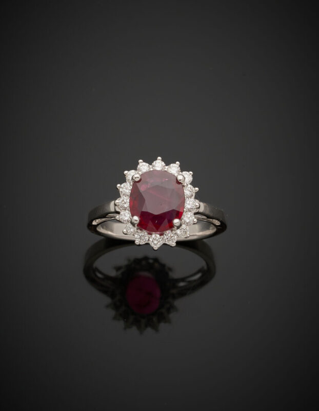Lot 252 – vente 1242 – BAGUE « marguerite » en or gris… – 2026-04-22T14:30