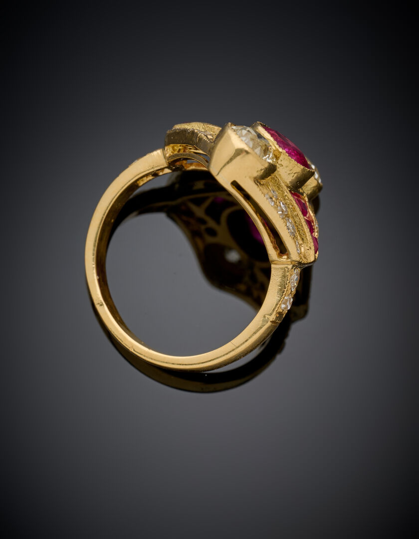 Lot 240 - vente 1244 - Large BAGUE en or jaune… - 2026-08-07T10:00 3 Lot 240 - vente 1244 - Large BAGUE en or jaune… - 2026-08-07T10:00 – Image 3