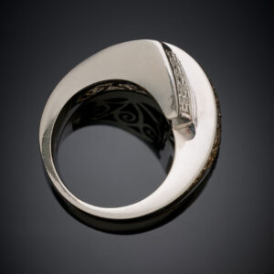 Lot 301 - vente 1244 - Importante BAGUE asymétrique en or… - 2026-08-07T10:00 5 951479756 3