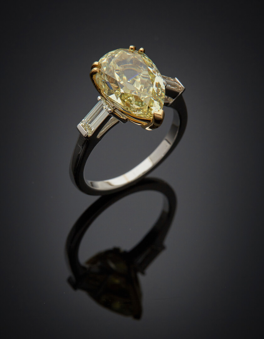 Lot 789 - vente 595 - BAGUE en or gris (750‰)… - 2021-08-08T10:00 2 Lot 789 - vente 595 - BAGUE en or gris (750‰)… - 2021-08-08T10:00 – Image 2