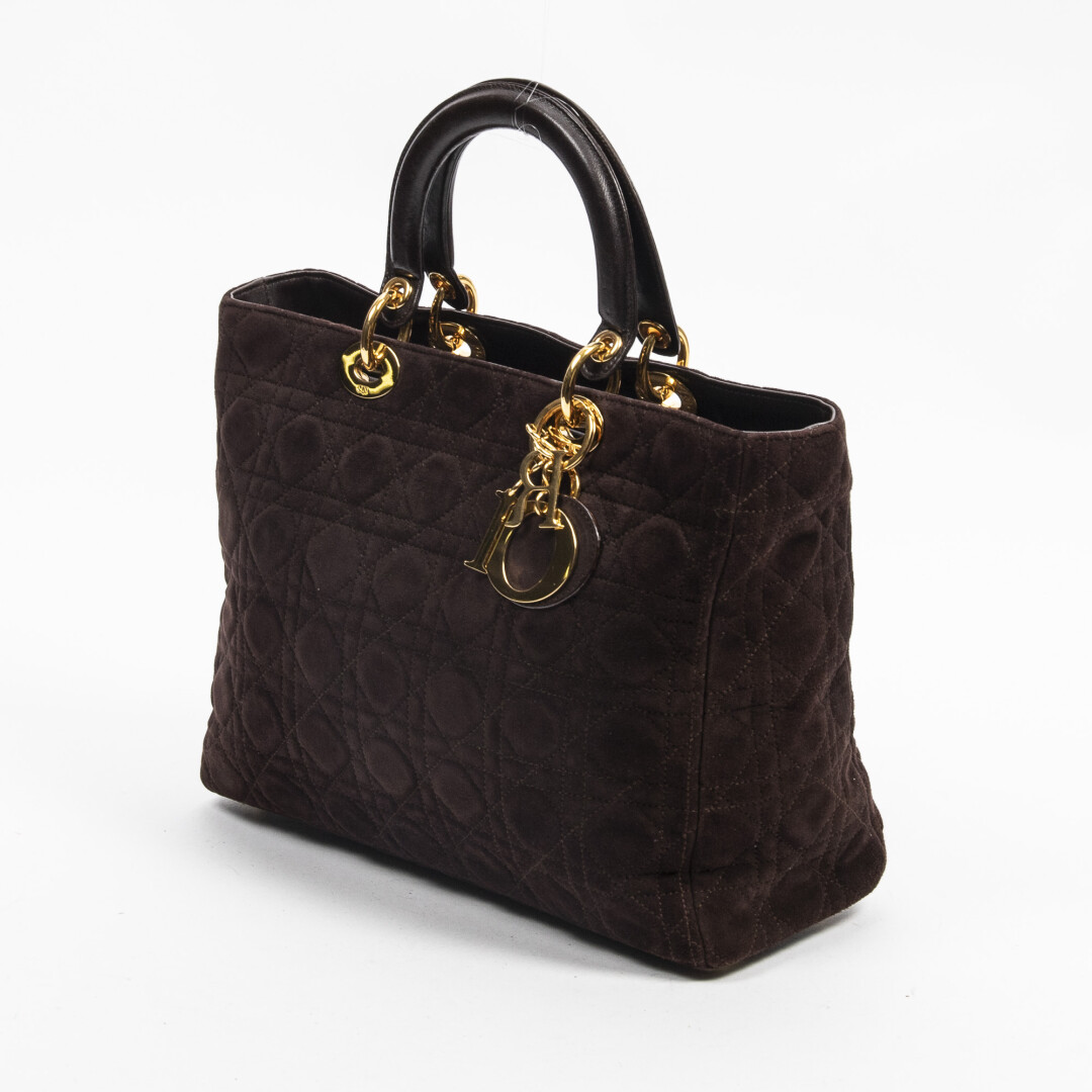 Lot 963 - vente 676 - VENTE DE PRESTIGE : MODE VINTAGE - 2021-08-08T20:00 2 Lot 963 - vente 676 - VENTE DE PRESTIGE : MODE VINTAGE - 2021-08-08T20:00 – Image 2