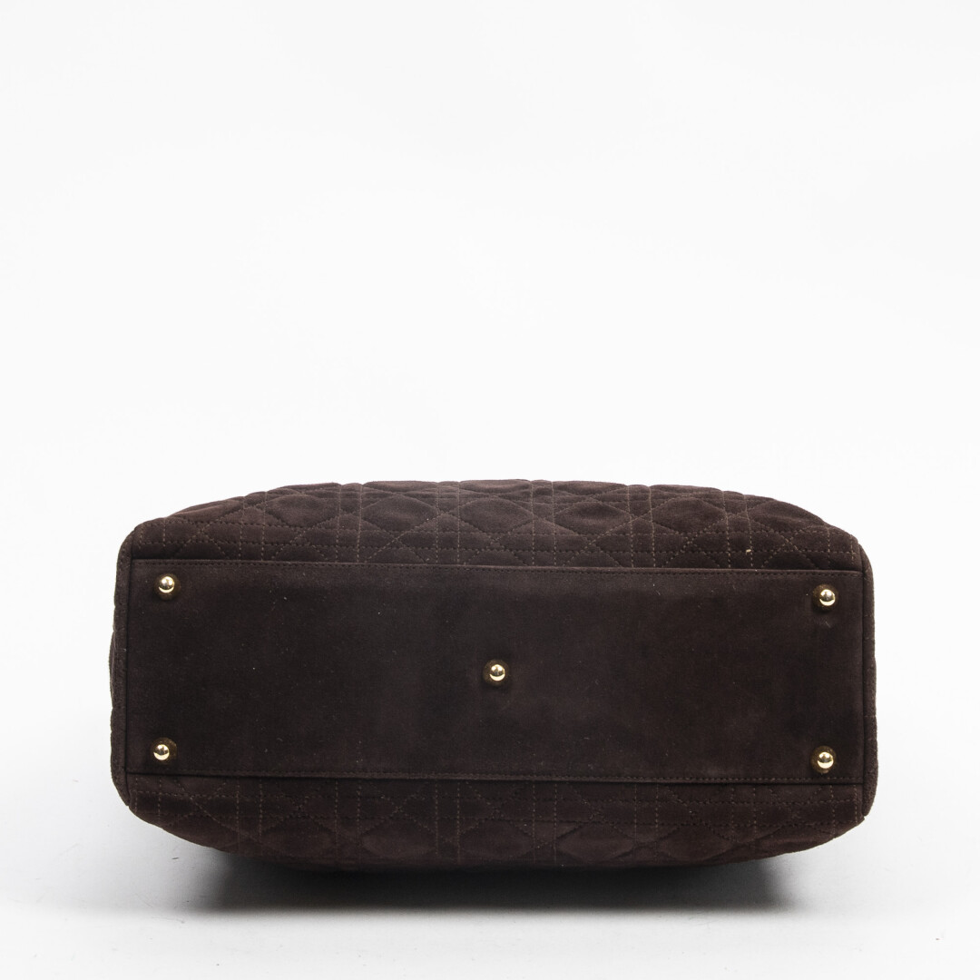 Lot 963 - vente 676 - VENTE DE PRESTIGE : MODE VINTAGE - 2021-08-08T20:00 6 Lot 963 - vente 676 - VENTE DE PRESTIGE : MODE VINTAGE - 2021-08-08T20:00 – Image 6