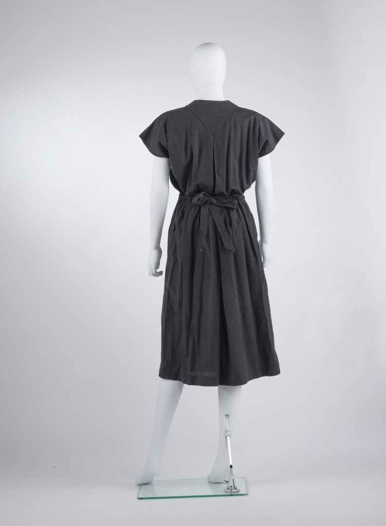 Lot 806 - vente 676 - VENTE DE PRESTIGE : MODE VINTAGE - 2021-08-08T20:00 2 Lot 806 - vente 676 - VENTE DE PRESTIGE : MODE VINTAGE - 2021-08-08T20:00 – Image 2