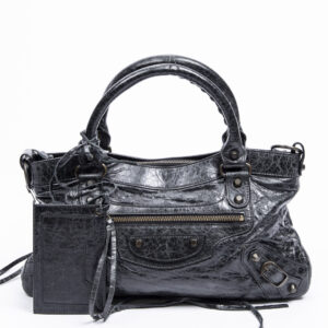 Lot 909 - vente 676 - VENTE DE PRESTIGE : MODE VINTAGE - 2021-08-08T20:00