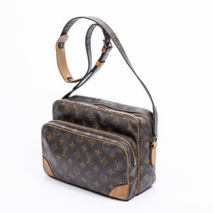 Alternative view of Lot 1007 - vente 676 - VENTE DE PRESTIGE : MODE VINTAGE - 2021-08-08T20:00