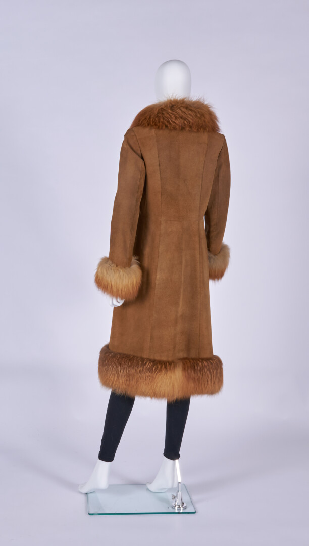 Lot 816 - vente 676 - VENTE DE PRESTIGE : MODE VINTAGE - 2021-08-08T20:00 2 Lot 816 - vente 676 - VENTE DE PRESTIGE : MODE VINTAGE - 2021-08-08T20:00 – Image 2