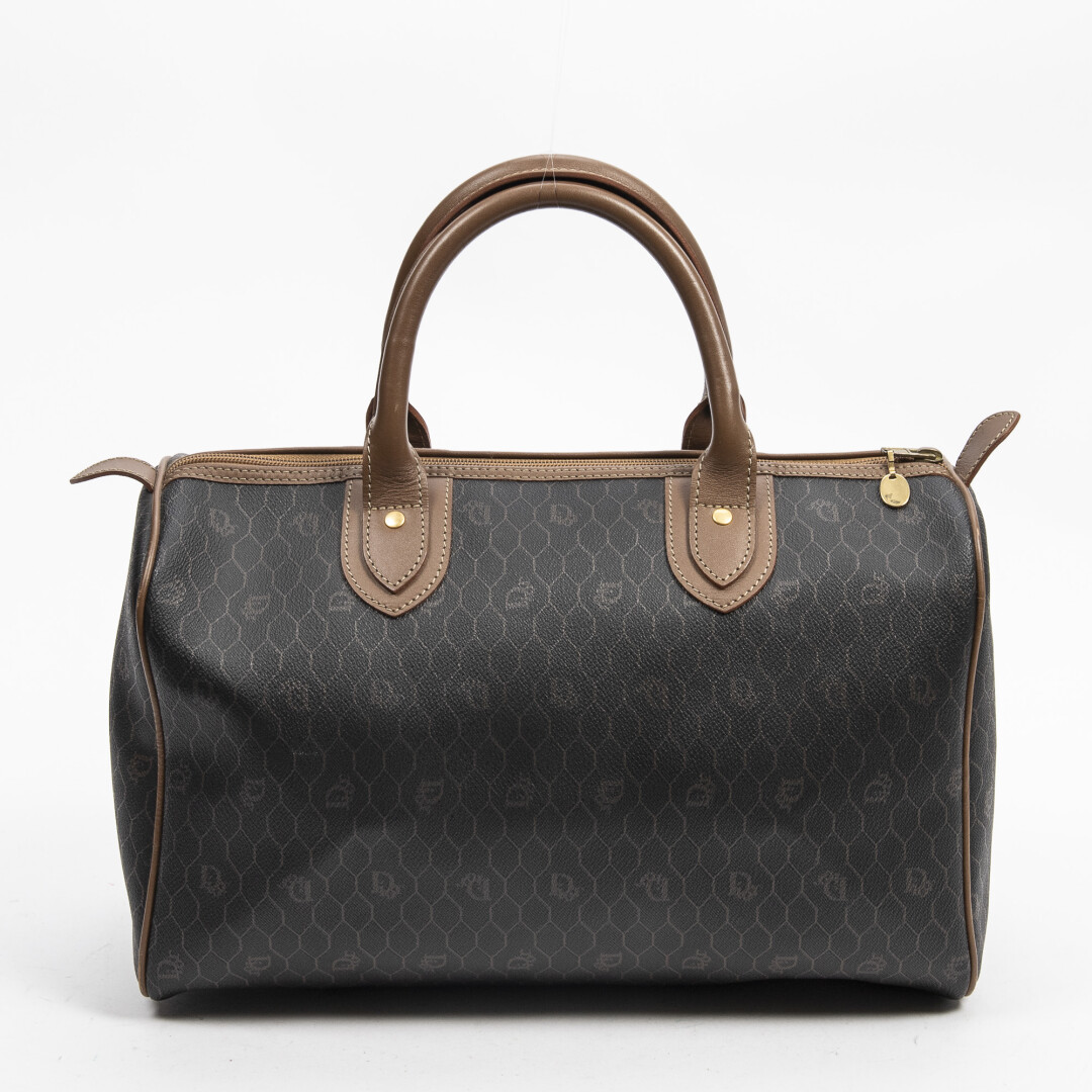 Lot 962 - vente 676 - VENTE DE PRESTIGE : MODE VINTAGE - 2021-08-08T20:00 5 Lot 962 - vente 676 - VENTE DE PRESTIGE : MODE VINTAGE - 2021-08-08T20:00 – Image 5
