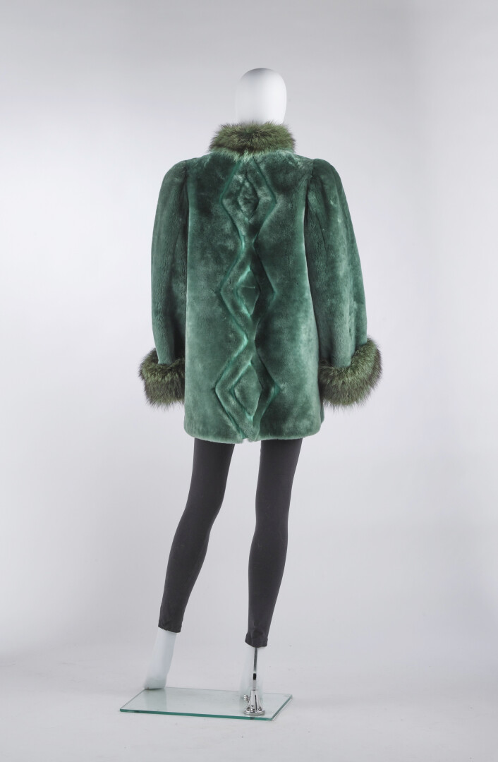 Lot 835 - vente 676 - VENTE DE PRESTIGE : MODE VINTAGE - 2021-08-08T20:00 2 Lot 835 - vente 676 - VENTE DE PRESTIGE : MODE VINTAGE - 2021-08-08T20:00 – Image 2