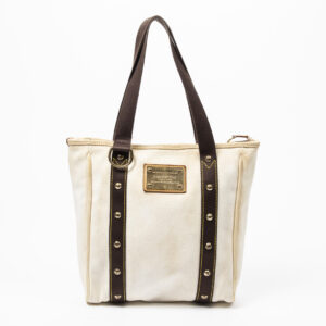 Lot 1044 - vente 676 - VENTE DE PRESTIGE : MODE VINTAGE - 2021-08-08T20:00