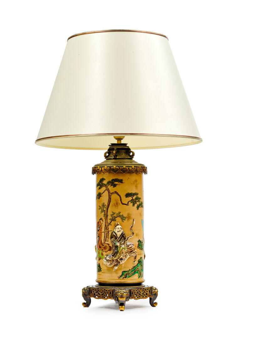 Lot 801 - vente 971 - Ventes du Palais - Art Déco & Design - 2024-08-11T15:30 3 Lot 801 - vente 971 - Ventes du Palais - Art Déco & Design - 2024-08-11T15:30 – Image 3